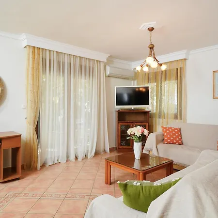 Apartament Althea *